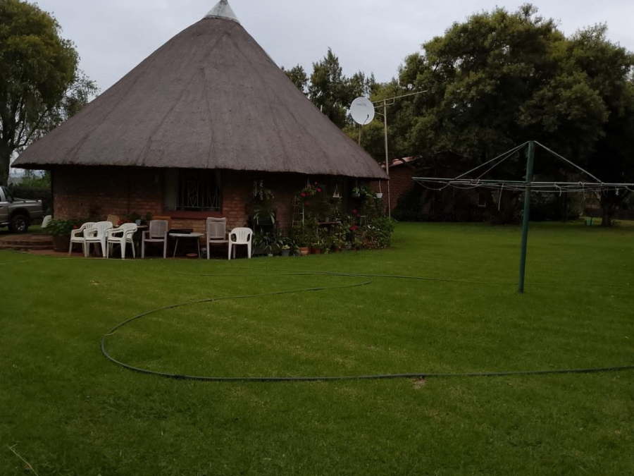 Commercial Property for Sale in Hartbeesfontein North West